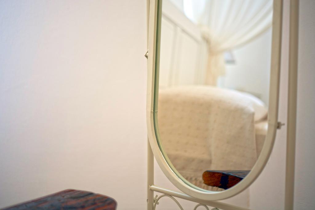 La Vecchia Tabaccheria B&B 오스투니 객실 사진