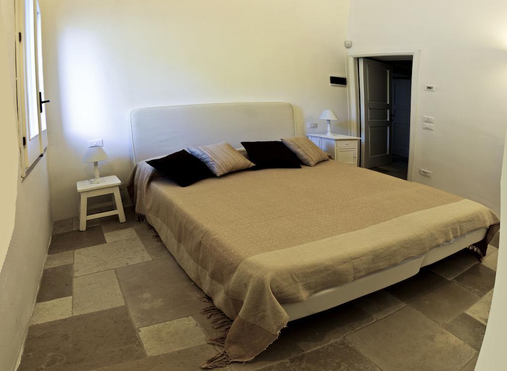 La Vecchia Tabaccheria B&B 오스투니 객실 사진