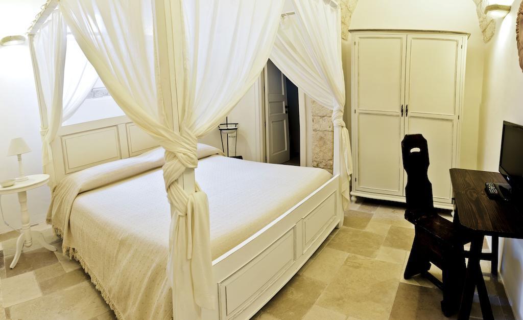 La Vecchia Tabaccheria B&B 오스투니 객실 사진